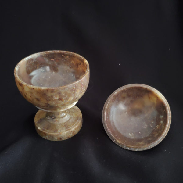 Small marble or agate pedestal jar for jewelry - Image 2