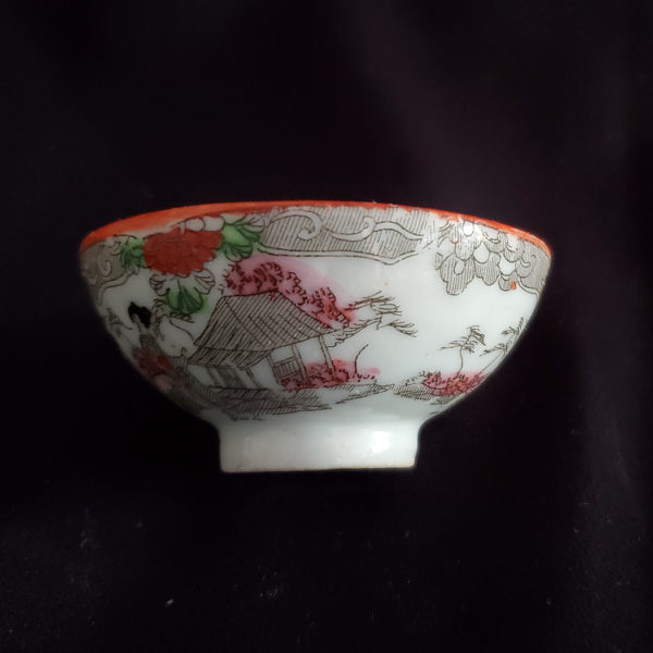 Small Japanese cup geisha design