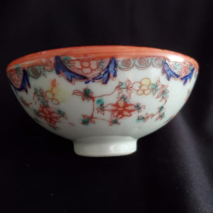 Small Japanese bowl geisha design