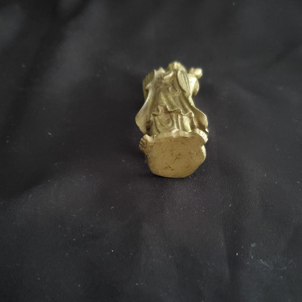 Heavy Chinese brass GuanYin figurine - Image 2