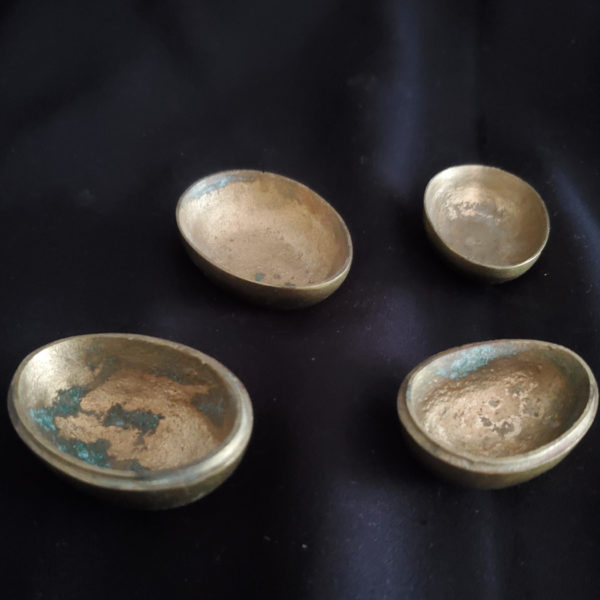 Pair of antique brass egg trinket boxes from China - Image 6
