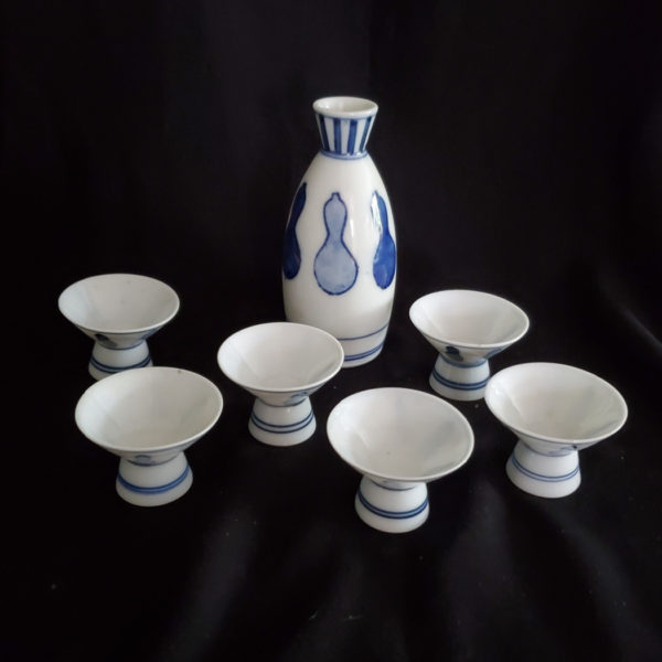 Mid century blue and white sake set with bottle 6 cups Japan - Image 2