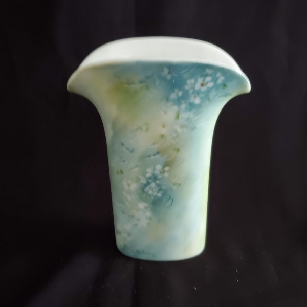 Porcelain vase hand painted by Lorna Maclaren, Ottawa - Image 3